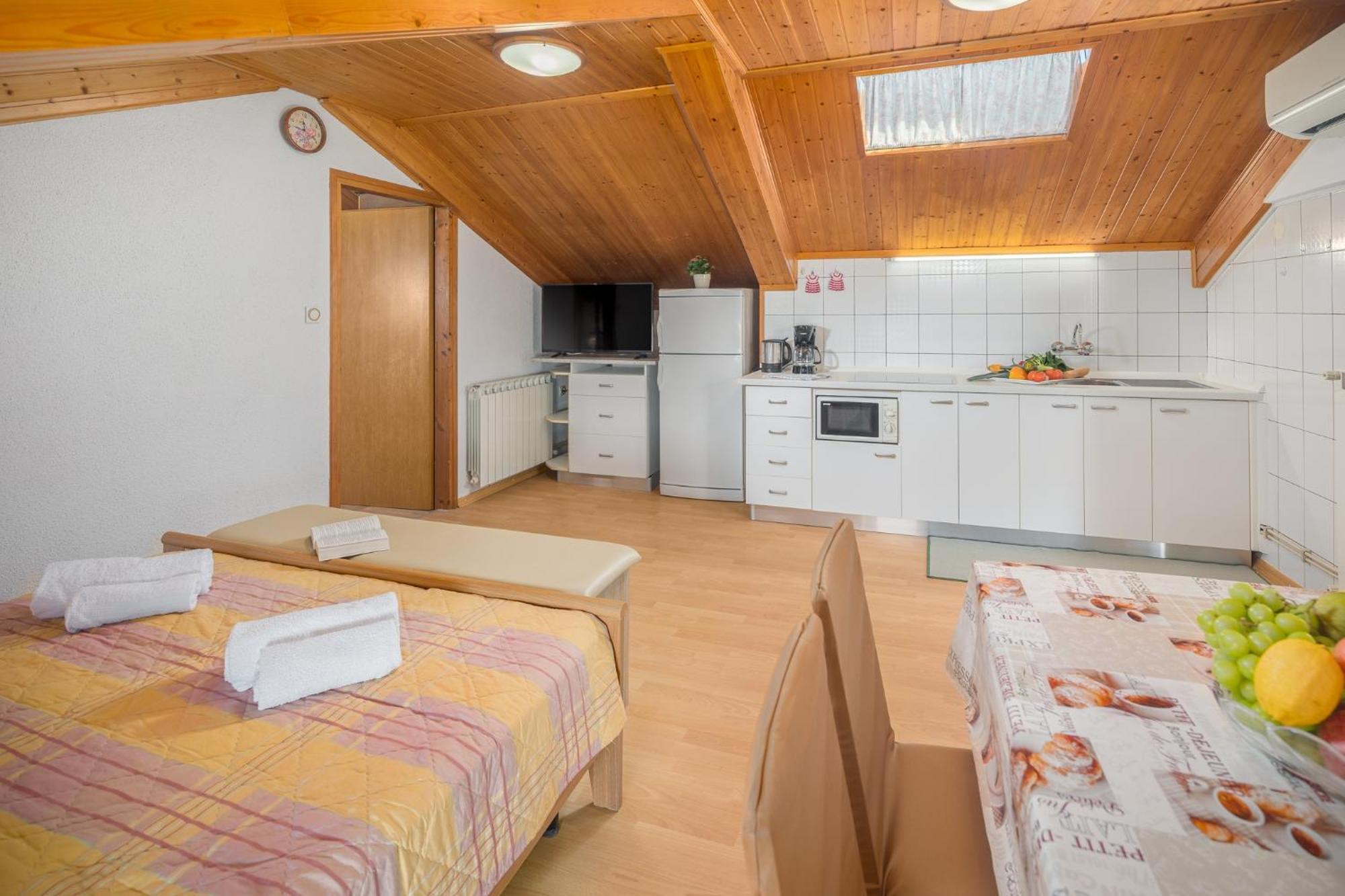 Apartments By The Sea Zambratija, Umag - 2557 Rom bilde